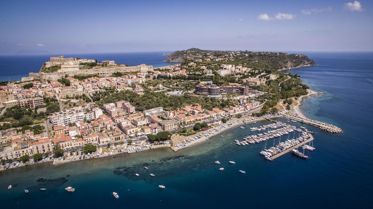 Le Casette Di Ponente Milazzo Exteriör bild